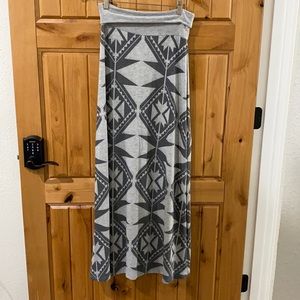Grey Aztec print maxi skirt
